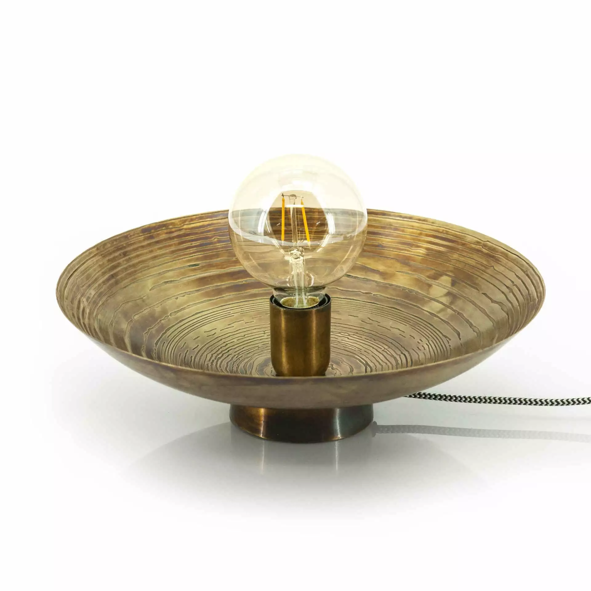 Horus Pieni Kuparinvärinen Seinävalaisin 2 Horus Pieni Kuparinvärinen Seinävalaisin - Image 2