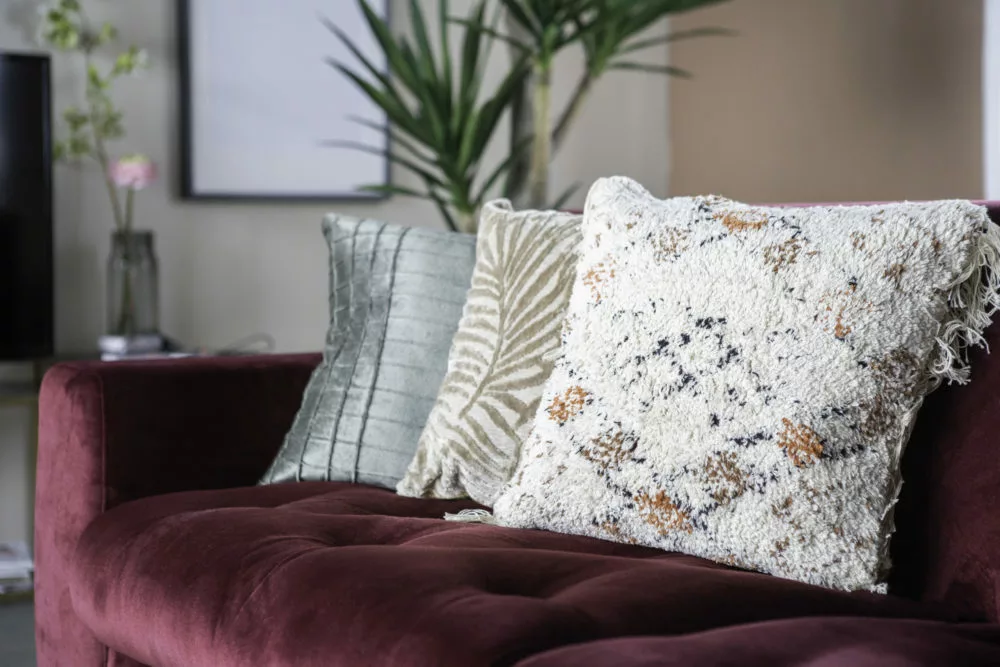 Raikas Valkoinen Ryijytyyny 45×45, BY-BOO 2 Raikas Valkoinen Ryijytyyny 45×45, BY-BOO - Image 2