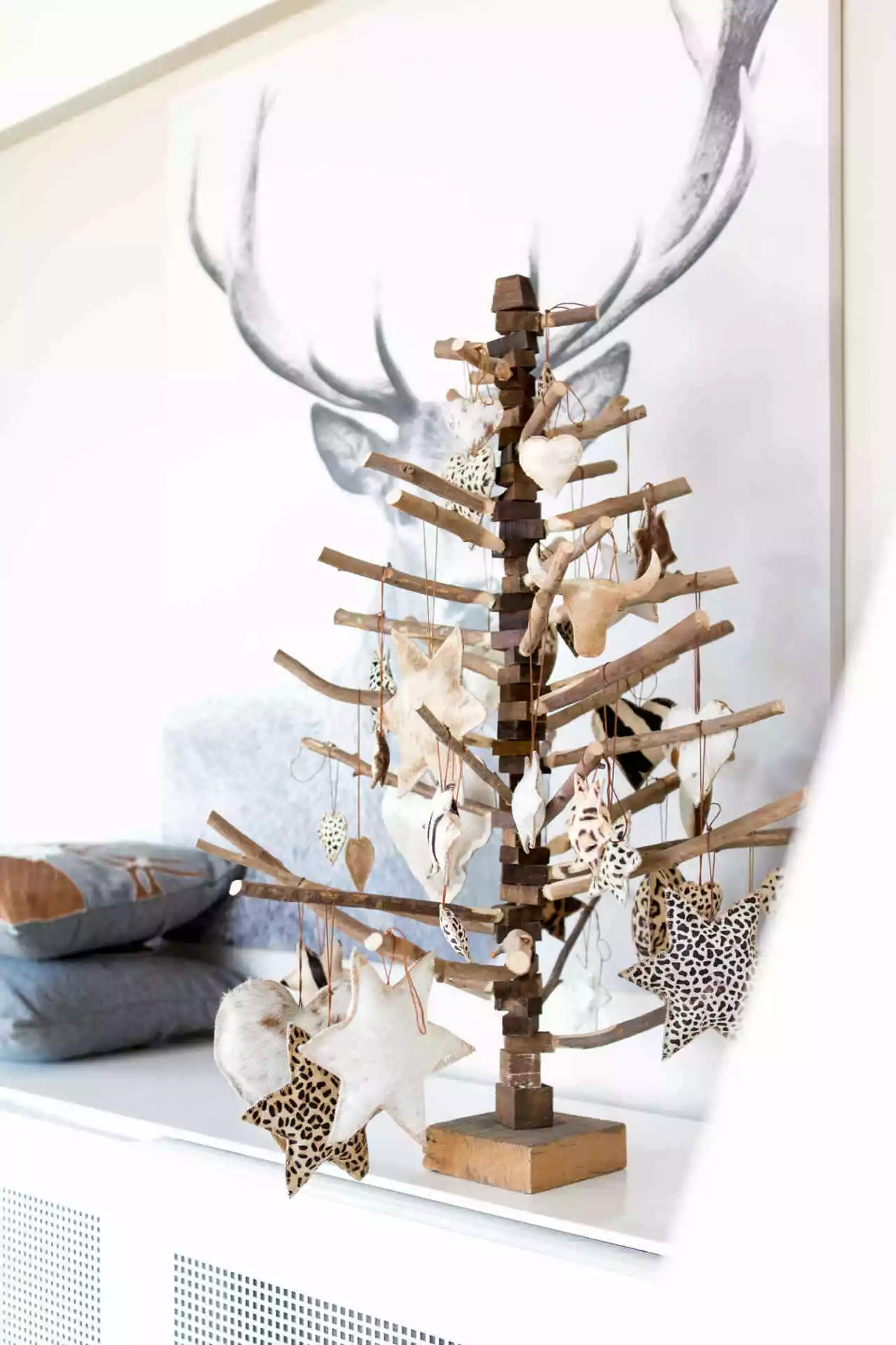 Kuusikoriste, Fasaaninhöyhenistä 2 Kuusikoriste, Fasaaninhöyhenistä - Image 2