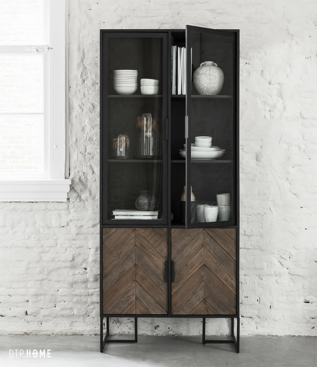 CRISS CROSS Musta Vitriinikaappi 4 CRISS CROSS Musta Vitriinikaappi - Image 4