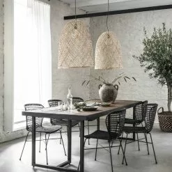 Criss Cross Puinen Ruokapöytä 280 -Keittiö myymälä SC CC 206816 Criss Cross dining table ML Bahamas Loom chair ML Es Pujols hanging lamp sf1 DTP