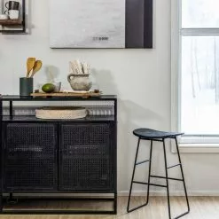 Must Living Rottinkitarjotin, 2-setti -Keittiö myymälä Snugg 18 copy 2lowres