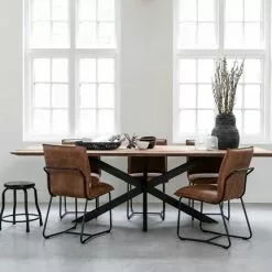 Delaware Konjakinvärinen Ruokapöydän Tuoli -Keittiö myymälä curves dining table ri 200014 side chair delaware sfeer 1