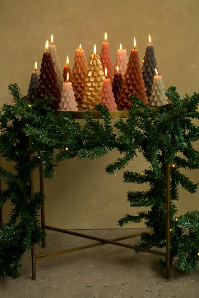 RUSTIK LYS Iso Kuusikynttilä Metsänvihreä 3 RUSTIK LYS Iso Kuusikynttilä Metsänvihreä - Image 3