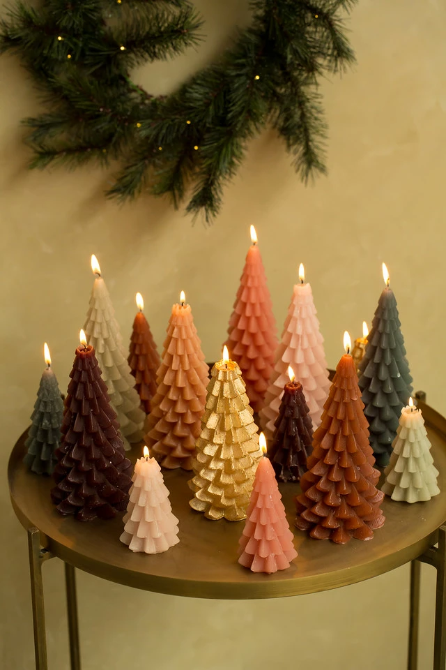 RUSTIK LYS Iso Kuusikynttilä Metsänvihreä 2 RUSTIK LYS Iso Kuusikynttilä Metsänvihreä - Image 2