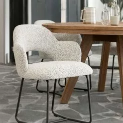 Vista Ruokapöydän Tuoli, Harmaa Boucle -Keittiö myymälä ml 749414 vista arm chair boucle light grey cl 583770 tradition dining table