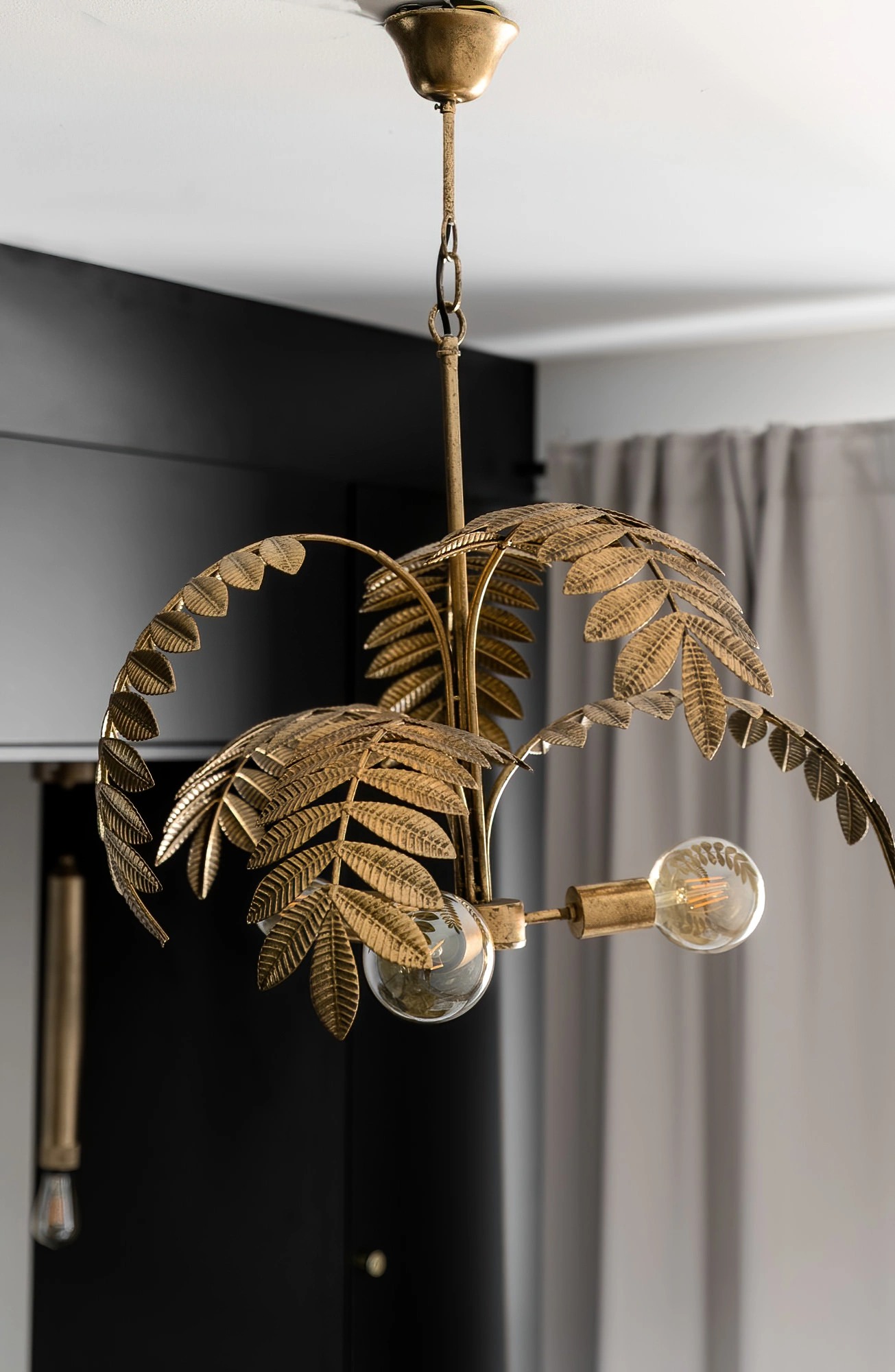 Unbeleafable Kuparinvärinen Kattovalaisin 2 Unbeleafable Kuparinvärinen Kattovalaisin - Image 2